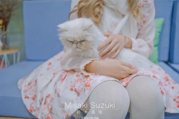 铃木美咲 Misaki Suzuki 猫咖咖啡厅